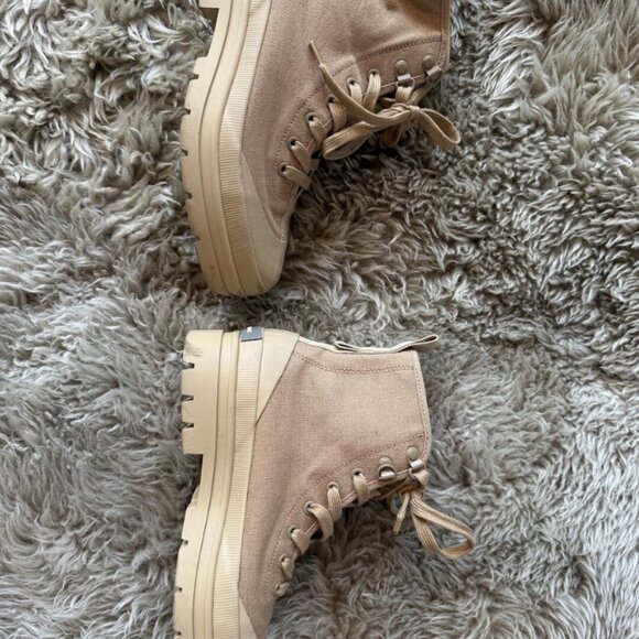 Worn Tan Everlane Canvas Utility Boot Size 6.5 - Picture 3 of 5